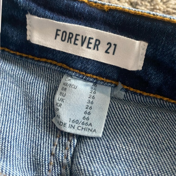 Forever 21 Westwood Distressed Mom Jeans - Picture 3 of 4